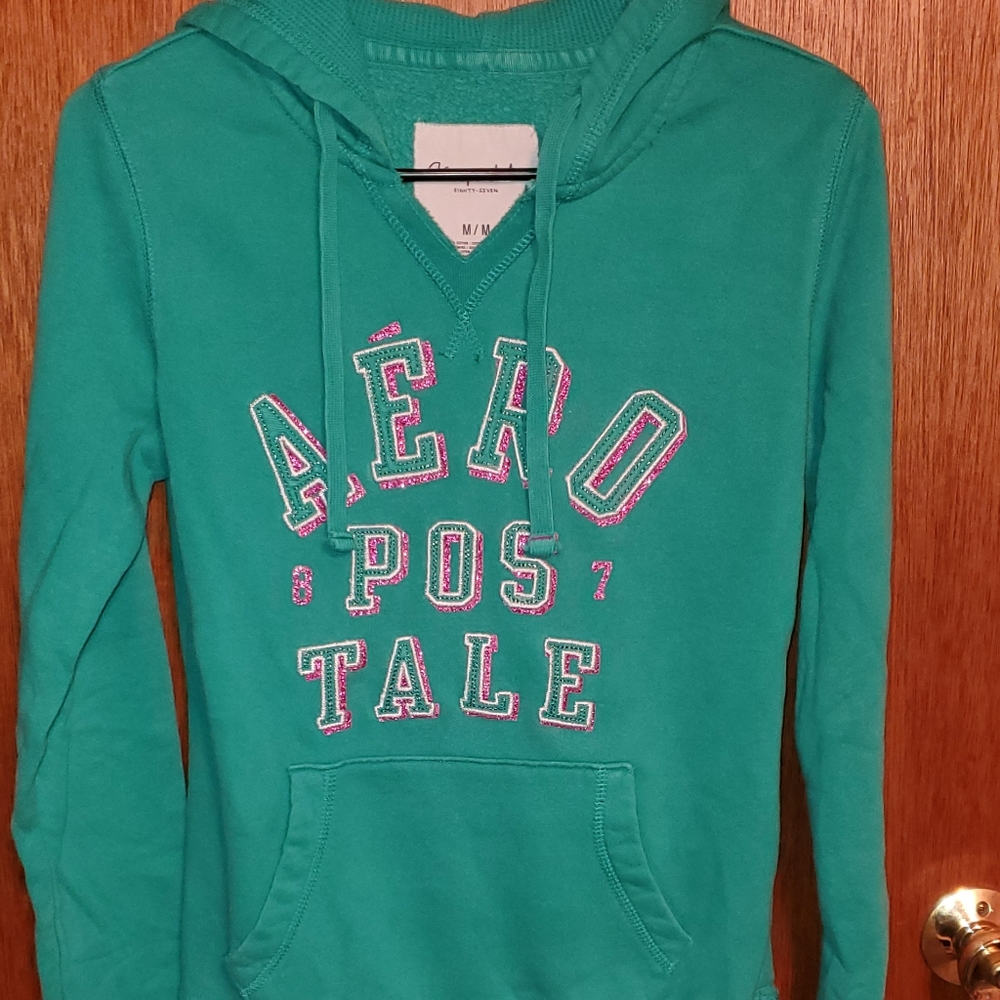 Pullover hoodie